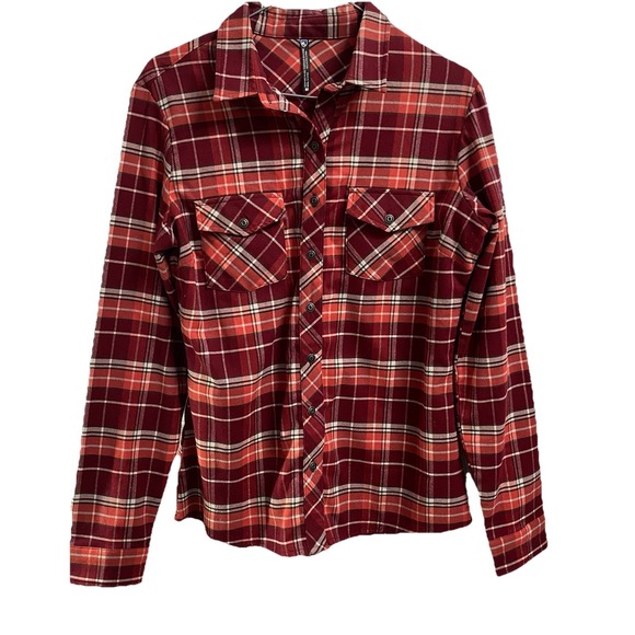 Kuhl Women Red Flannel Plaid Shirt Button-down Sz.M Small Tear Bottom Right Pic - Picture 1 of 10